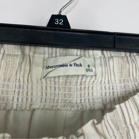 Abercrombie & Fitch cream/brown paper bag shorts size Small - Picture 5 of 9
